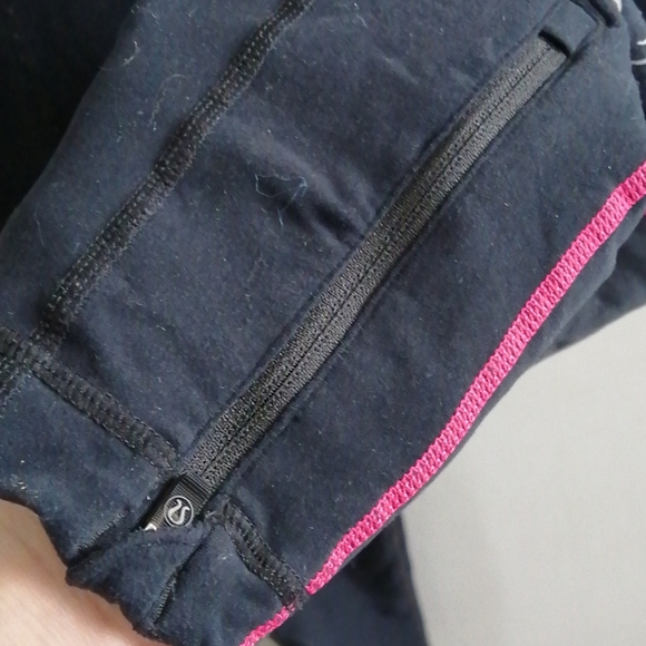 Lululemon leggings - Picture 5 of 8